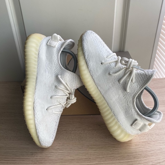 Adidas Yeezy Boost 350 V2 Cream White/Triple White- SZ 7 M- W 8.5 - Picture 7 of 16